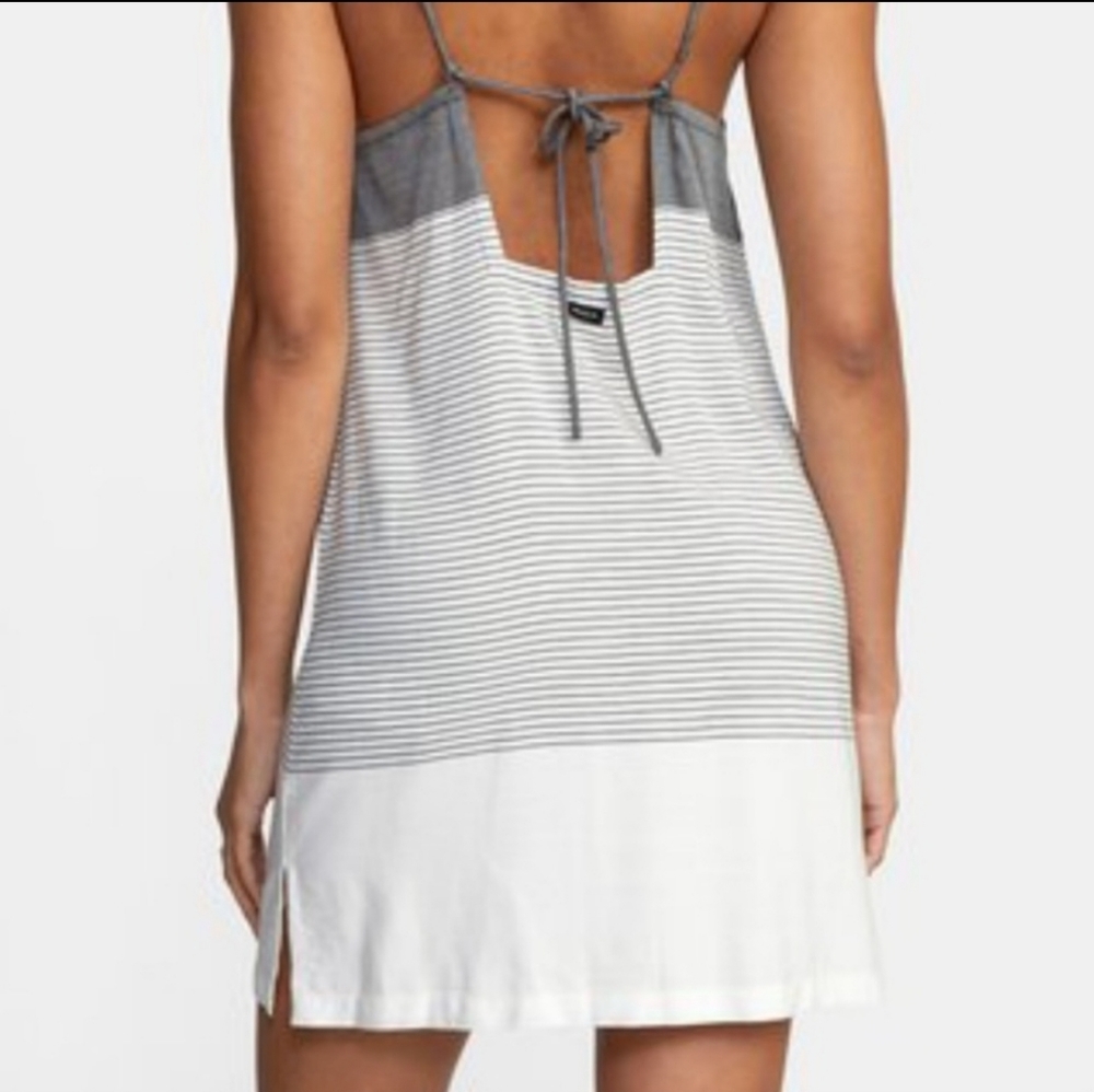 NWT RVCA DRESS - Picture 4 of 5